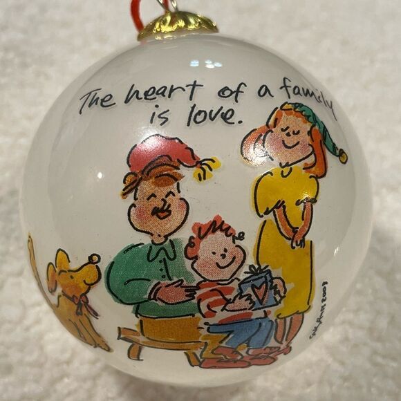 2003 Sally Huss “The Heart of a Family Is Love” Christmas Ornament Glass - Picture 1 of 6